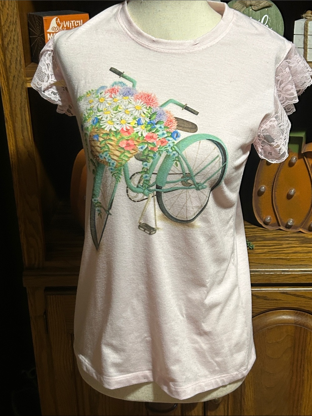 Light Pink Short-Sleeve Tee with Floral Bicycle Graphic and Lace Sleeves Size XS